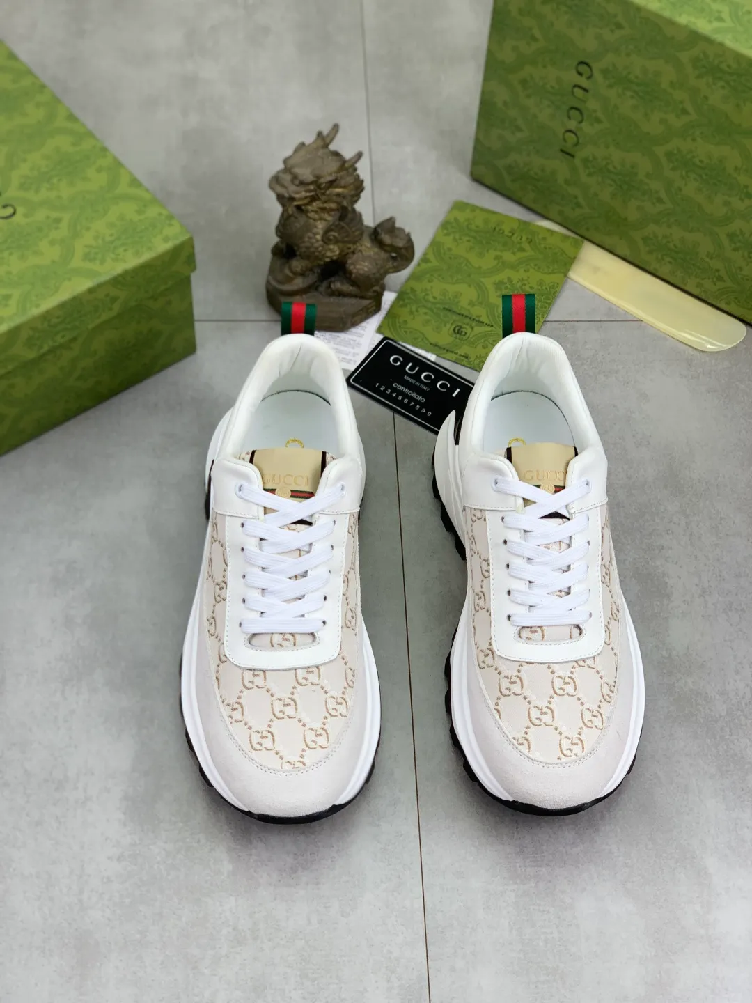 Men's shoes 💰P440💰[New model] (GUCCI) official website's latest 🎁🎁casual and fashionable men's shoes👟, hot style💥 style is simple and elegant, exclusive for trendy men. Unique official website's latest brand double G element 👑Gucci original style Decoration, fashionable and generous, made of original frosted calfskin ✅ fully imported first-layer pigskin lining, the official website specifies wear-resistant, lightweight original rubber casual outsole, classic model taken in real life 🎬38-44 (customized for 45) 4️⃣ colors available